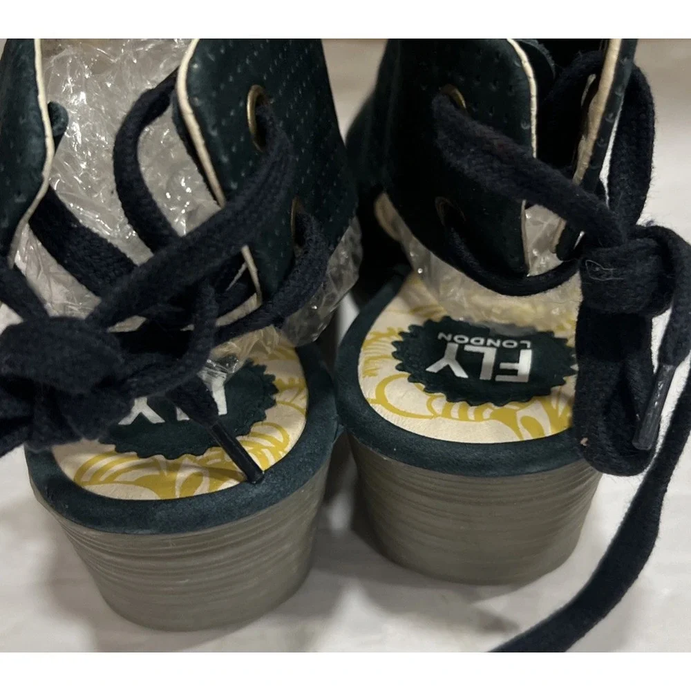 Fly London Womens Ypul799fly Wedge Sandal Dark Green Peep Toe Lace 40 9/9.5